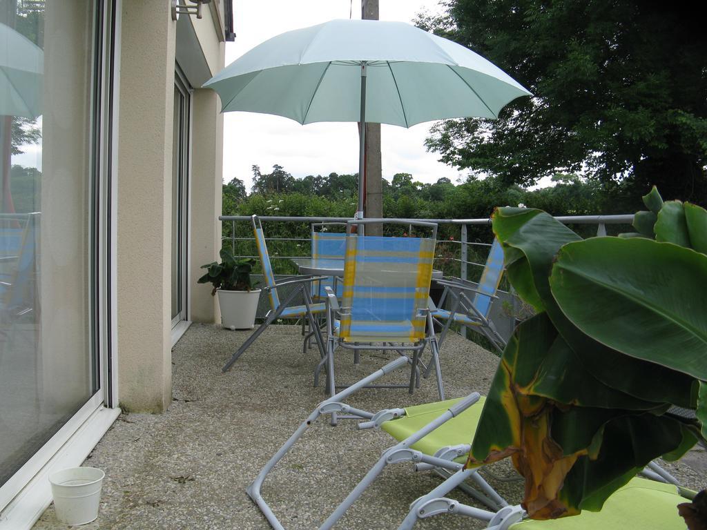 Gite Plages Du Debarquement Agy Exterior photo